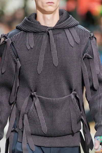 Look 143